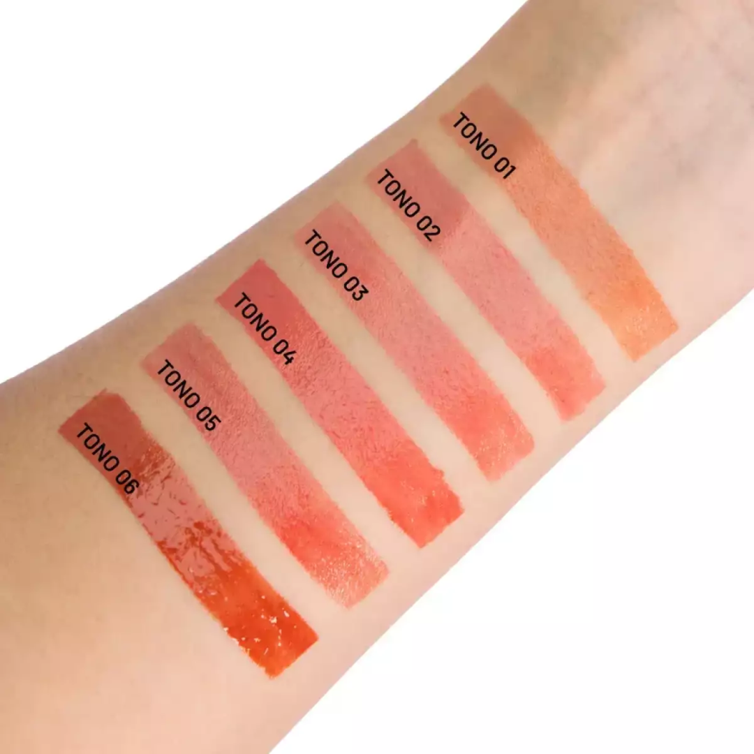 Gloss Red Lips Trendy